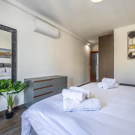 Apartament Spinola Seafront Deluxe