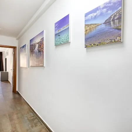 Apartament Spinola Seafront Deluxe *