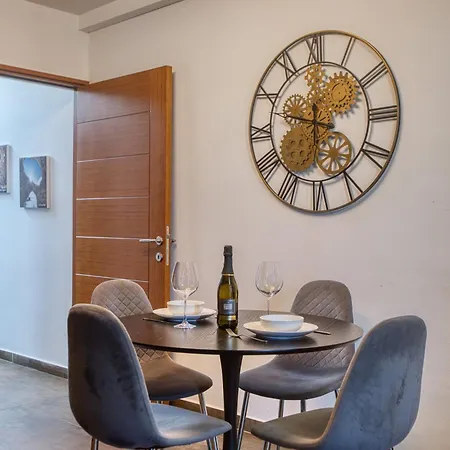 Apartament Spinola Seafront Deluxe *