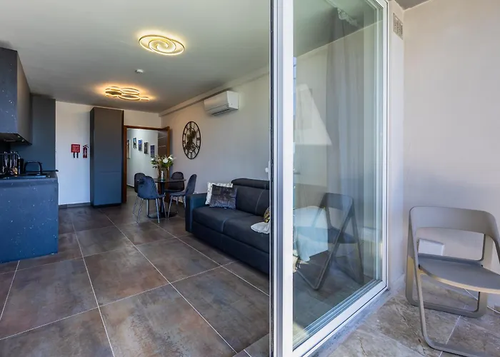 Spinola Seafront Deluxe Appartement