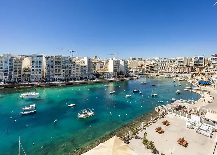 Spinola Seafront Deluxe * San Ġiljan